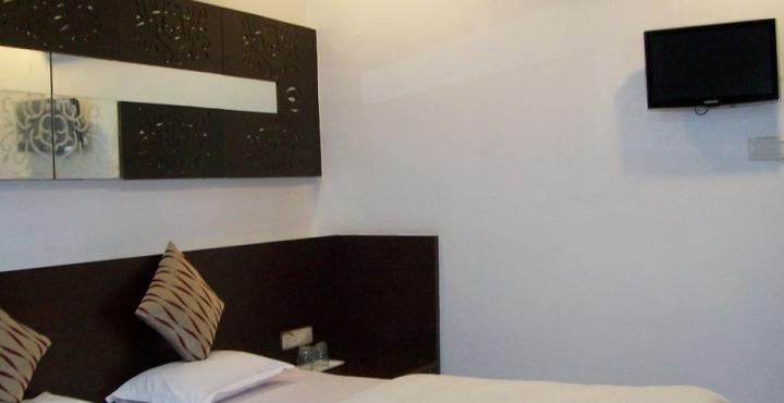 Hotel Palm View Residency Вадодара Экстерьер фото