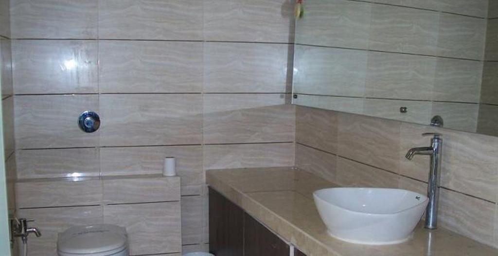Hotel Palm View Residency Вадодара Экстерьер фото