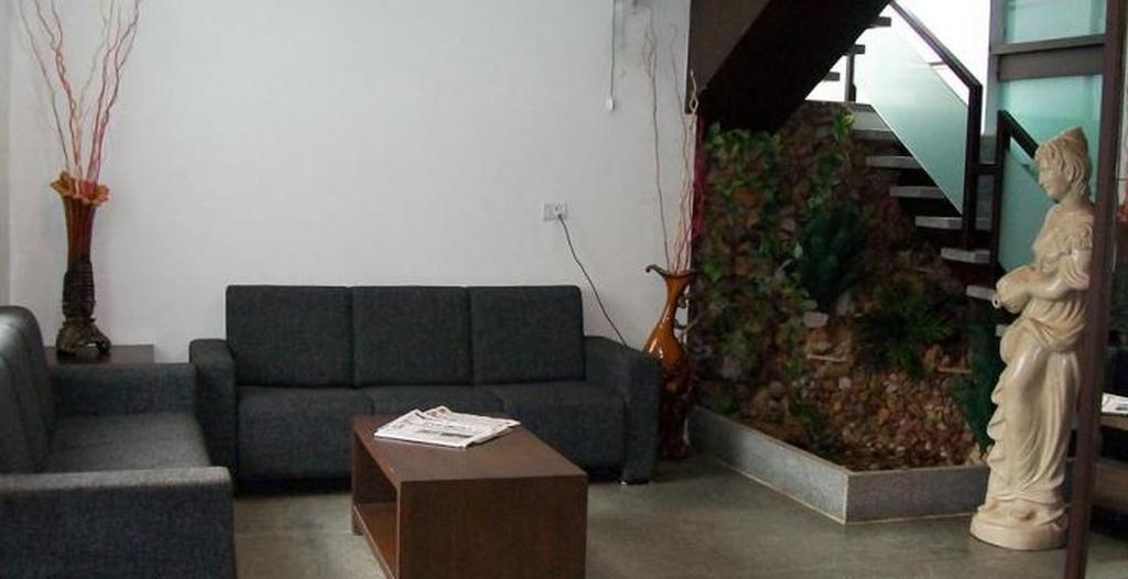 Hotel Palm View Residency Вадодара Экстерьер фото